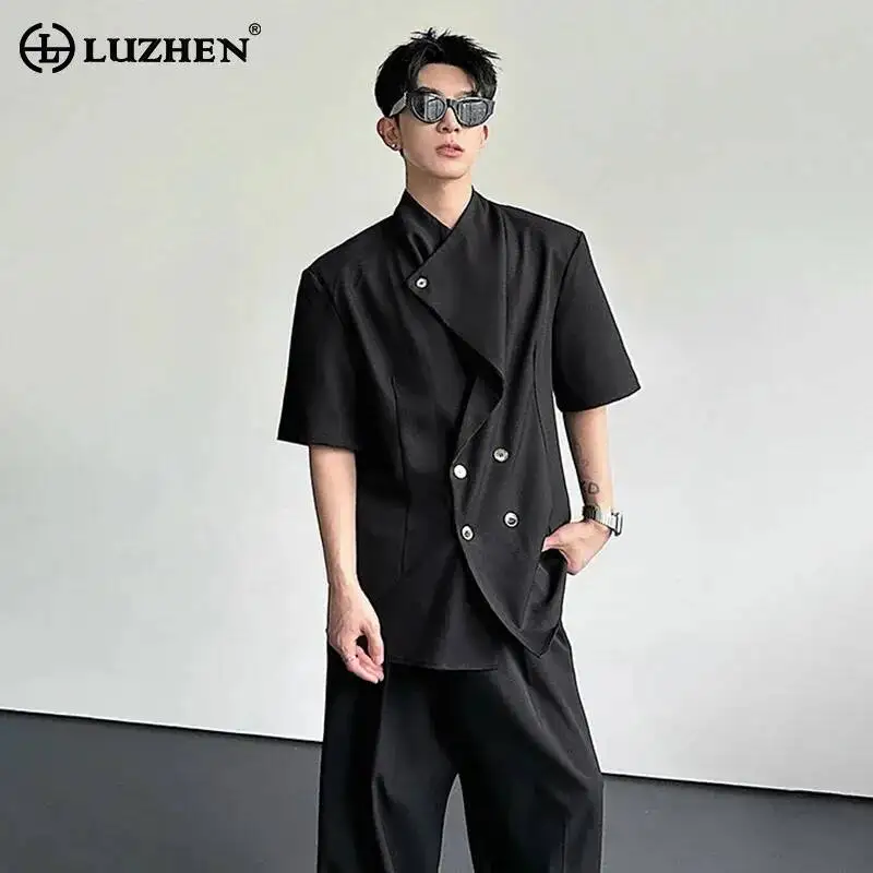LUZHEN 2026 Summer Double Breasted Solid Color Short Sleeve Shirt Men's Elegant Temperament High Quality Casual Male Tops JY6544
LUZHEN 2026 Summer Double Breasted Solid Color Short Sleeve Shirt Men's Elegant Temperament High Quality Casual Male Tops JY6544