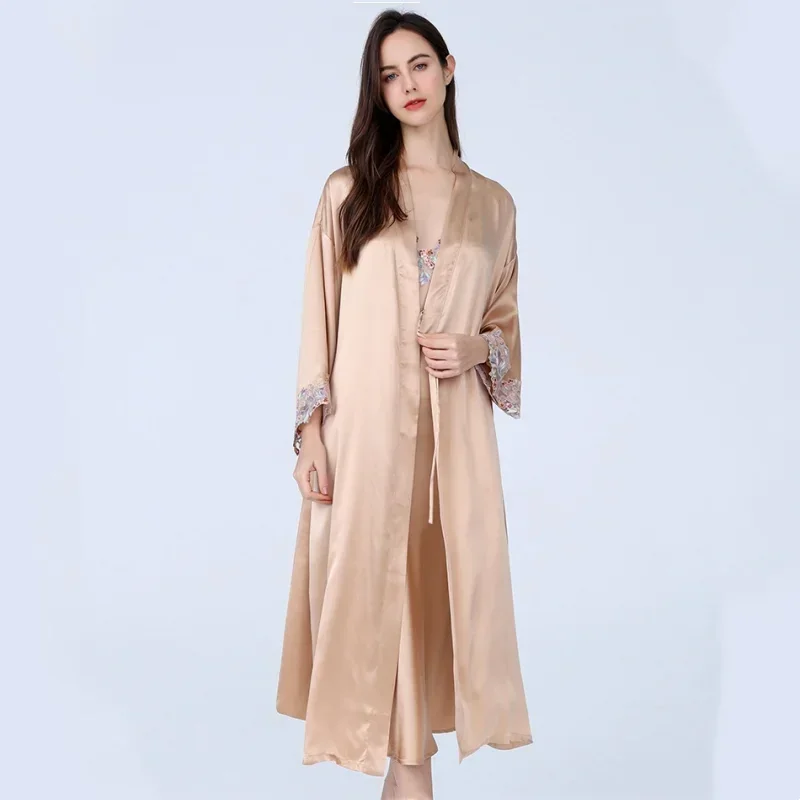 Women's 19mm 100% Silk Bespoke Pajama Set with Luxury Lace Trim Solid Color Night Robe & Slip Dress Breathable Kimono Homewear
Women's 19mm 100% Silk Bespoke Pajama Set with Luxury Lace Trim Solid Color Night Robe & Slip Dress Breathable Kimono Homewear
