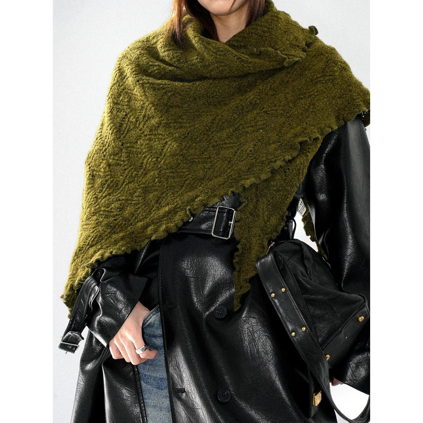 2026 Early Spring Atmosphere Low-Key Olive Green Ruffled Triangle Scarf, All-Match Warm Scarf & Shawl for Autumn Winter
2026 Early Spring Atmosphere Low-Key Olive Green Ruffled Triangle Scarf, All-Match Warm Scarf & Shawl for Autumn Winter