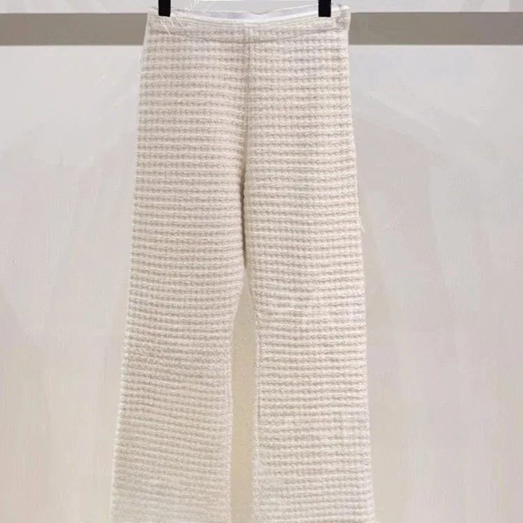 Fashionable High Waist Knitted Long Trousers for Women Elegant Lady Style Micro Flared Straight Leg Pants Spring 2023
Fashionable High Waist Knitted Long Trousers for Women Elegant Lady Style Micro Flared Straight Leg Pants Spring 2023