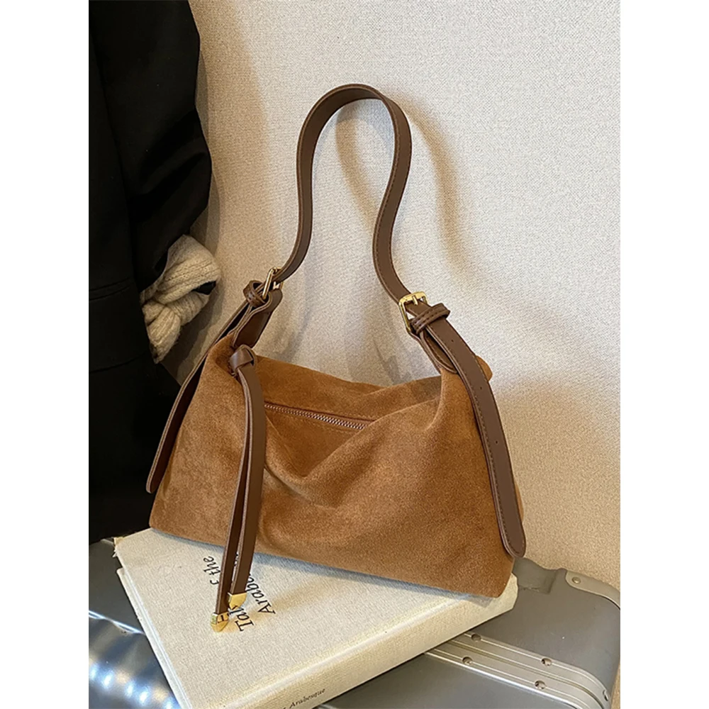 Women's Suede Shoudler Bags Solid Color Soft Casual Underarm Bags Portable Large Capacity Female Commute Messenger Packs
Women's Suede Shoudler Bags Solid Color Soft Casual Underarm Bags Portable Large Capacity Female Commute Messenger Packs