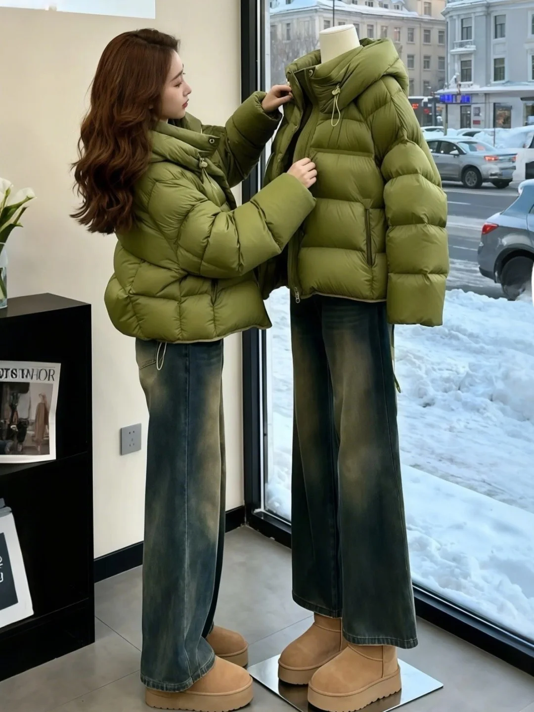 Green Turtle Back down Jacket Women's Short 2026 Winter New White Duck Feather Hooded Bread Style Coat Small Size Outerwear
Green Turtle Back down Jacket Women's Short 2026 Winter New White Duck Feather Hooded Bread Style Coat Small Size Outerwear