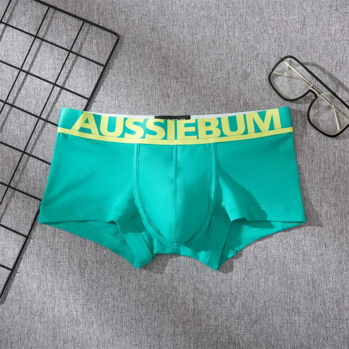 Men's Boxy Underwear Male Cotton Breathable Comfortable Sweat Absorption Underpants Youth Low Waist U Convex Pouch Boxer Shorts
Men's Boxy Underwear Male Cotton Breathable Comfortable Sweat Absorption Underpants Youth Low Waist U Convex Pouch Boxer Shorts