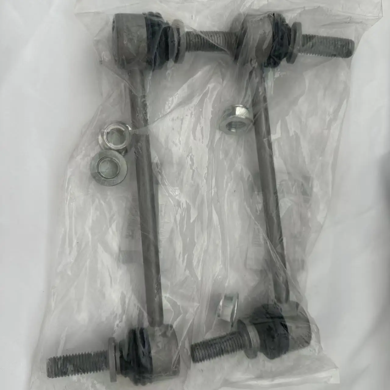 The front stabilizer bar connecting rod is suitable for LR5 Range Rover Sport/Executive L405/L494 Defender LR035489
The front stabilizer bar connecting rod is suitable for LR5 Range Rover Sport/Executive L405/L494 Defender LR035489