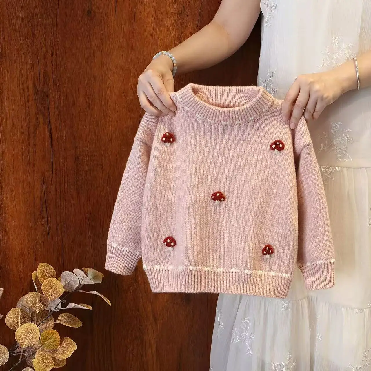 Girls' Knitted Sweater Winter New Arrival Thickened Knitwear Children's Fashionable Stylish Thick Inner Layer Base Layer Top
Girls' Knitted Sweater Winter New Arrival Thickened Knitwear Children's Fashionable Stylish Thick Inner Layer Base Layer Top