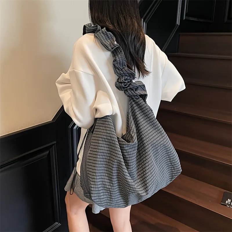 Fashion Vintage Tote Bag Large Capacity Commuter Shoulder Bag For Women Daily Work Travel
Fashion Vintage Tote Bag Large Capacity Commuter Shoulder Bag For Women Daily Work Travel
