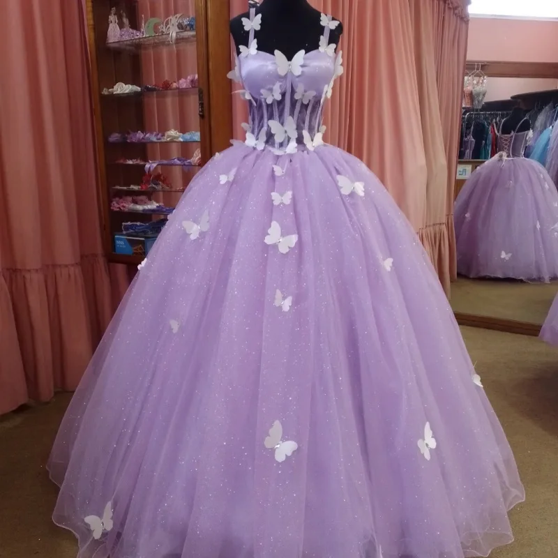 Customized Shiny Lavender Purple Quinceanera Dresses Off the Shoulder butterfly applique Long tail Vestido 15 Quinceanera
Customized Shiny Lavender Purple Quinceanera Dresses Off the Shoulder butterfly applique Long tail Vestido 15 Quinceanera
