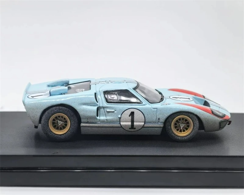 Presale DIECARFT 1:64 GT40 MK II 1966 Racing limted499 Alloy Vehicle Collectible Car Model
Presale DIECARFT 1:64 GT40 MK II 1966 Racing limted499 Alloy Vehicle Collectible Car Model