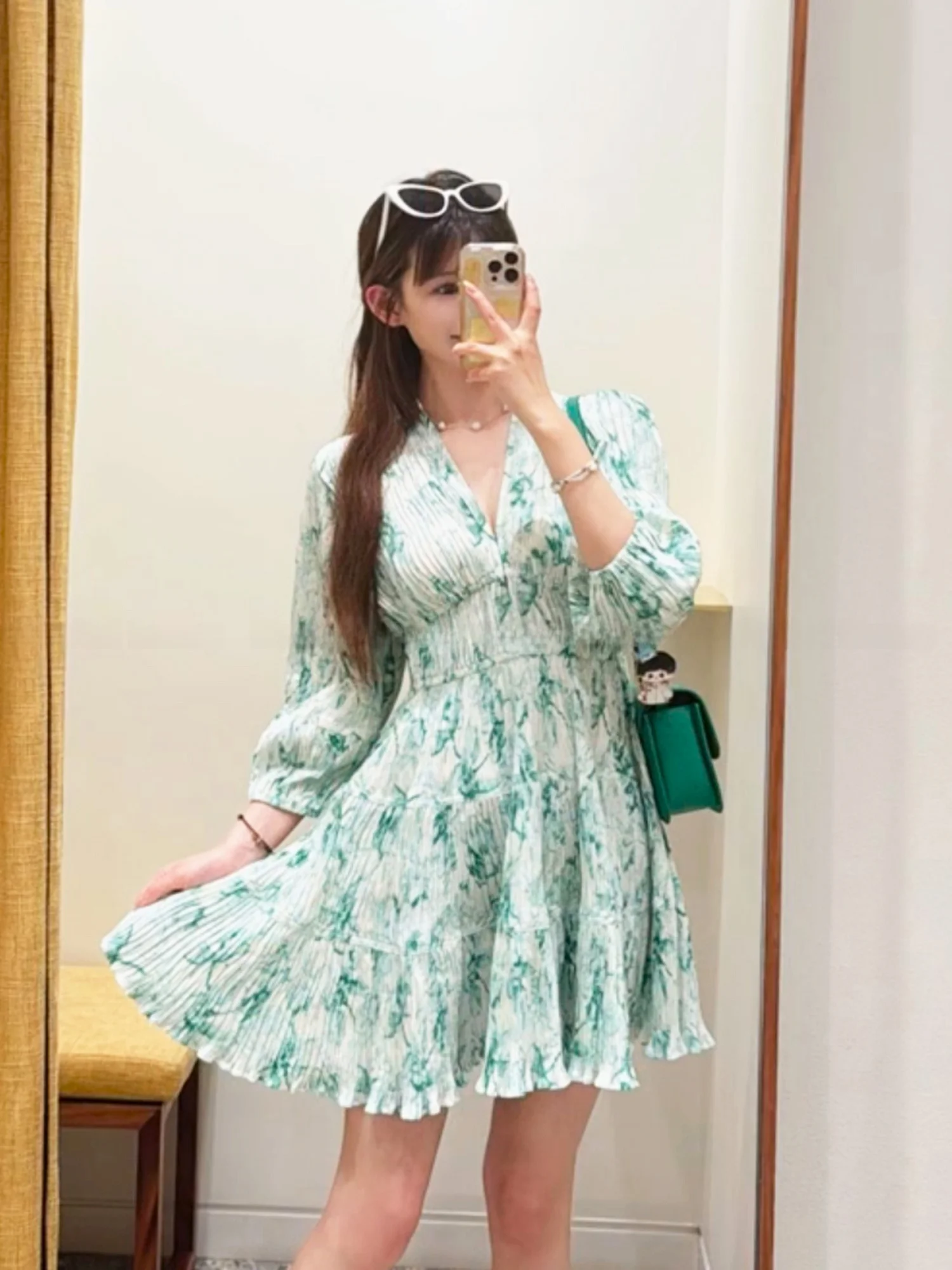 Spring Summer New Sle Women's V-ne Bubble Sve Waist-cinching ort Printed Dr Fre Youthful Ele Faionable
Spring Summer New Sle Women's V-ne Bubble Sve Waist-cinching ort Printed Dr Fre Youthful Ele Faionable