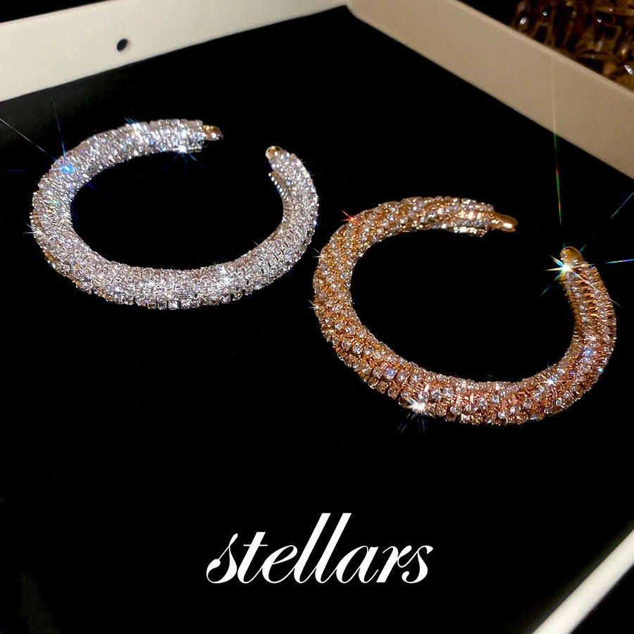 Women's Diamond Inlaid Threaded Round Open Bracelet European Retro Niche Fashion Versatile Bangle Light Luxury High-End Jewelry
Women's Diamond Inlaid Threaded Round Open Bracelet European Retro Niche Fashion Versatile Bangle Light Luxury High-End Jewelry