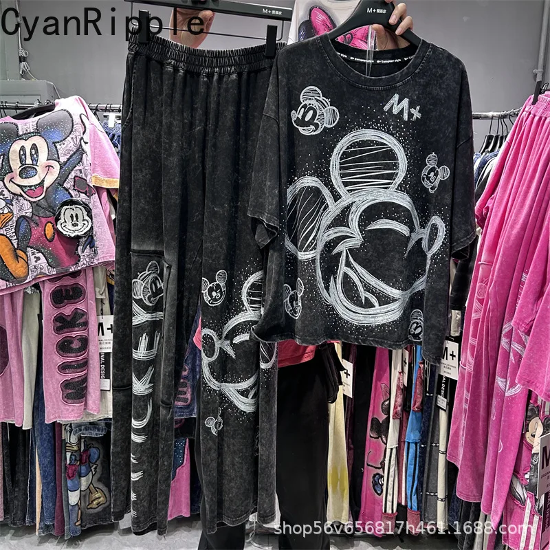 Fashionable Women Two-piece Set Hot Diamonds Mickey Printed Loose Short Sleeve T-shirt Top + Elastic Waist Casual Straight Pants
Fashionable Women Two-piece Set Hot Diamonds Mickey Printed Loose Short Sleeve T-shirt Top + Elastic Waist Casual Straight Pants