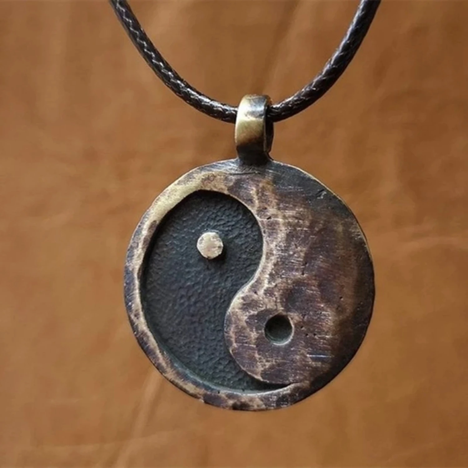 Vintage Yin Yang Charm Pendant Necklace For Women Men Party Jewelry Gift Chinese Tai Chi Necklace
Vintage Yin Yang Charm Pendant Necklace For Women Men Party Jewelry Gift Chinese Tai Chi Necklace