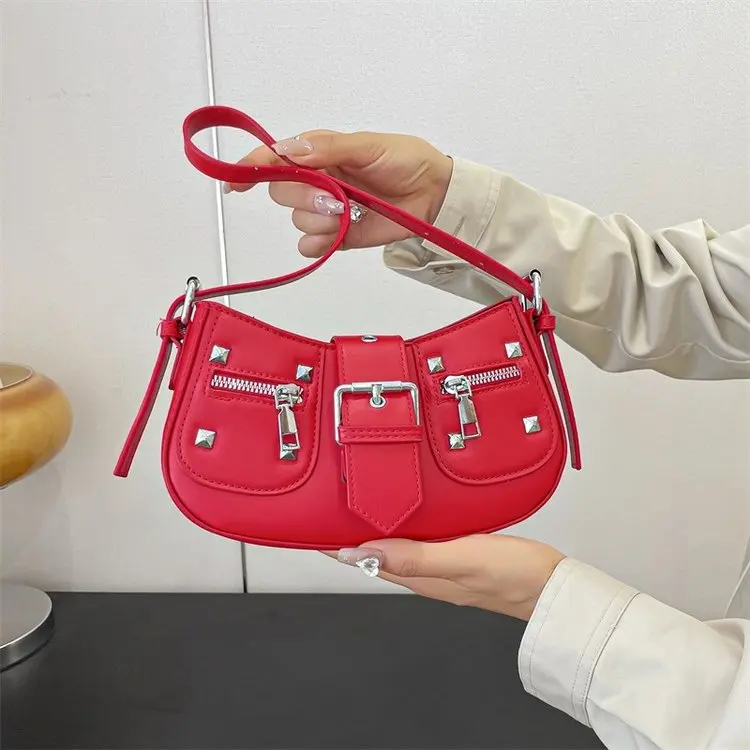 Premium Retro Messenger Purse 2025, Women's Rivet-Embossed Shoulder Bag, Multipurpose Carry for Museum Visits & Office Commute 
Premium Retro Messenger Purse 2025, Women's Rivet-Embossed Shoulder Bag, Multipurpose Carry for Museum Visits & Office Commute