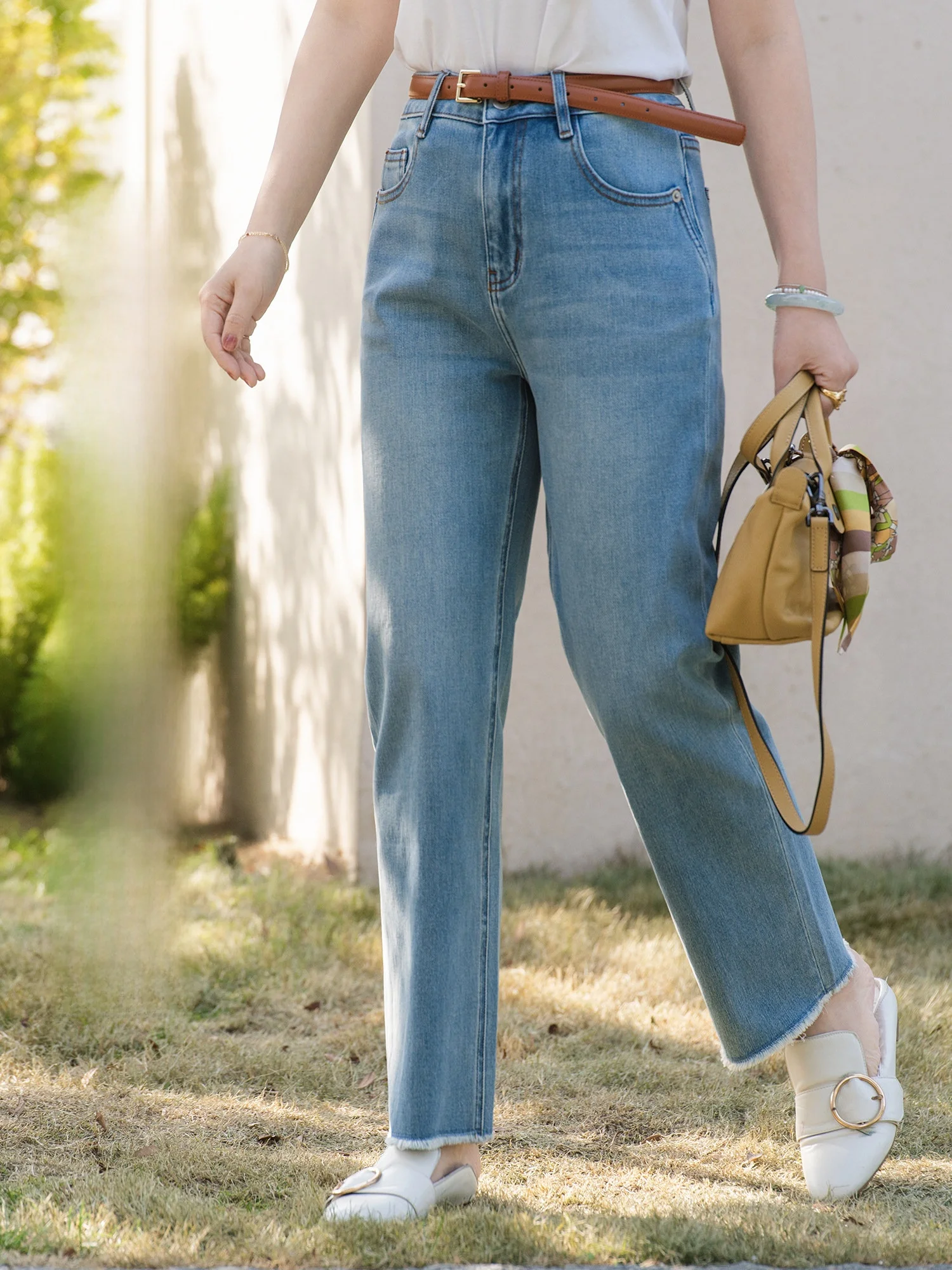Apipedream Natural Waist Denim Jeans Ladies Straight Leg Cotton Stretch Light Blue Spring Water All-Match French Bread
Apipedream Natural Waist Denim Jeans Ladies Straight Leg Cotton Stretch Light Blue Spring Water All-Match French Bread