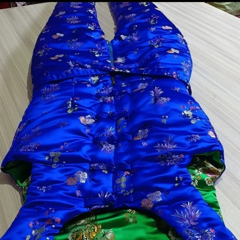 Men Women Satin Silky Touch Bodysuit Chinese Buttons Knot Vest Zipper Crotch Trousers Jumpsuit Filled Cotton Puffy Warm Handmade
Men Women Satin Silky Touch Bodysuit Chinese Buttons Knot Vest Zipper Crotch Trousers Jumpsuit Filled Cotton Puffy Warm Handmade