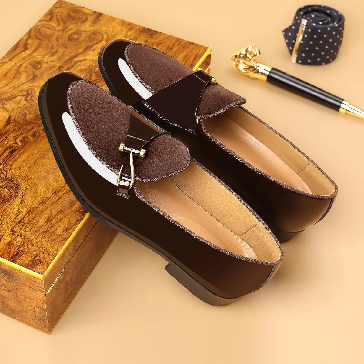 New Luxury Men's Casual Shoes Designer Suede Loafers Men Party Wedding Shoes Fashion Slip-on Moccasins High Quality Dress Shoes
New Luxury Men's Casual Shoes Designer Suede Loafers Men Party Wedding Shoes Fashion Slip-on Moccasins High Quality Dress Shoes