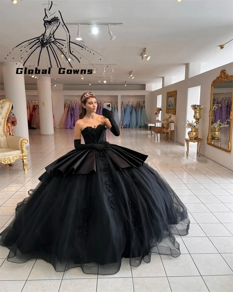 Mexico Black Appliques Quinceanera Dresses Sweetheart Ball Gown Tiered Birthday Dress Luxury 2024 Princess Gowns Customized
Mexico Black Appliques Quinceanera Dresses Sweetheart Ball Gown Tiered Birthday Dress Luxury 2024 Princess Gowns Customized