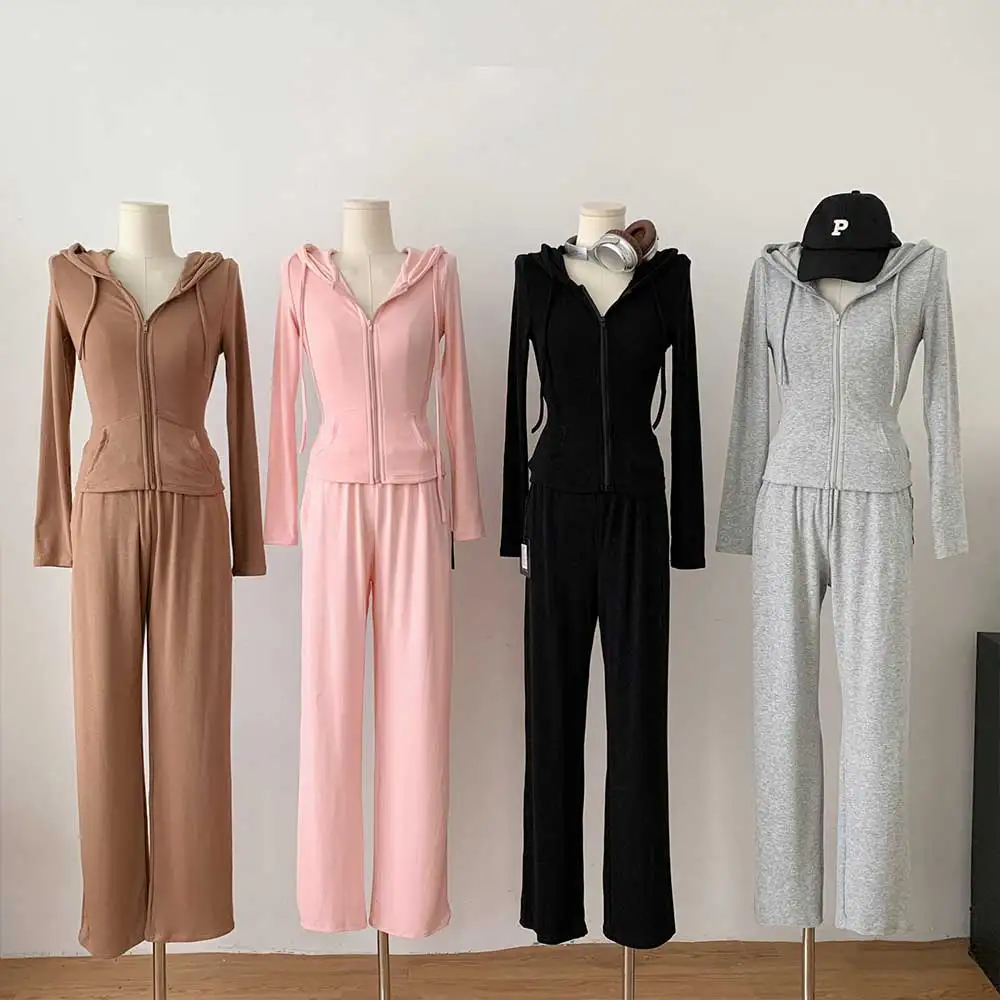 2023 New Hooded Lace-up Jacket Fashion Loose Zipper Top Comfortable Breathable Trousers Multi-color American Three-piece Set
2023 New Hooded Lace-up Jacket Fashion Loose Zipper Top Comfortable Breathable Trousers Multi-color American Three-piece Set