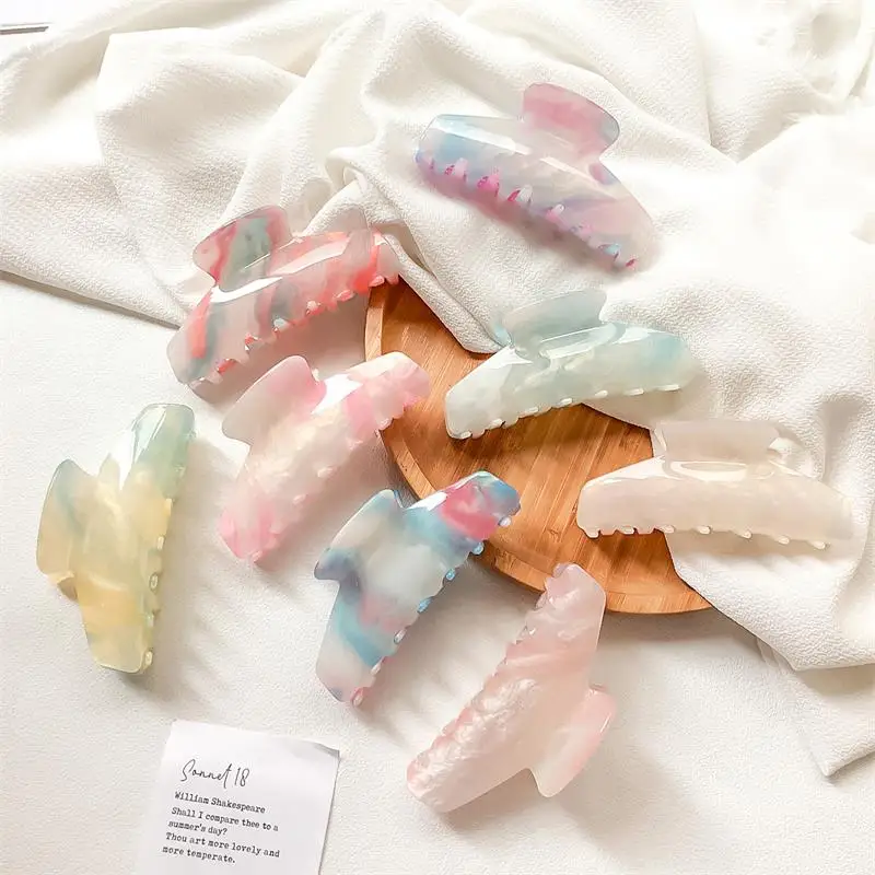 2023 New Simple Fashion Gradient Shark Clip Girl Daily Versatile Retro Hairpin Hair Accessories
2023 New Simple Fashion Gradient Shark Clip Girl Daily Versatile Retro Hairpin Hair Accessories