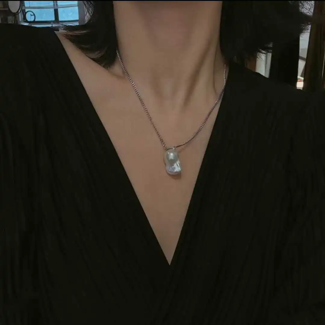 Cetificate Elegant 925 Silver Natural Baroque Pearl Necklace Irregular Pearl Pendant Retro Niche Style Women Party Daily Jewelry
Cetificate Elegant 925 Silver Natural Baroque Pearl Necklace Irregular Pearl Pendant Retro Niche Style Women Party Daily Jewelry