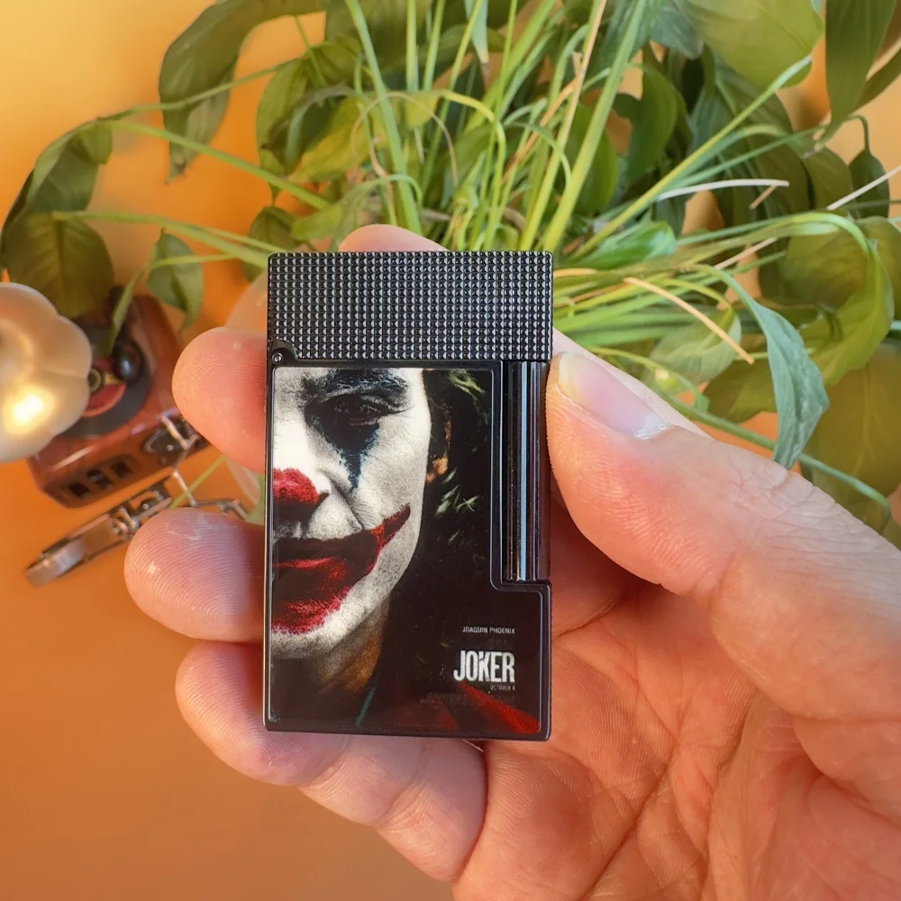 Luxury pure copper lighter clown pattern butane gas refill loud sound men's gift set accessories
Luxury pure copper lighter clown pattern butane gas refill loud sound men's gift set accessories