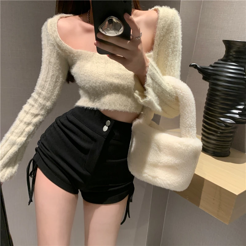 Black Thickened Suit Shorts Women's Casual Loose High Waist Boot Pants Autumn Winter New Design Sense Drawstring Wide Leg
Black Thickened Suit Shorts Women's Casual Loose High Waist Boot Pants Autumn Winter New Design Sense Drawstring Wide Leg