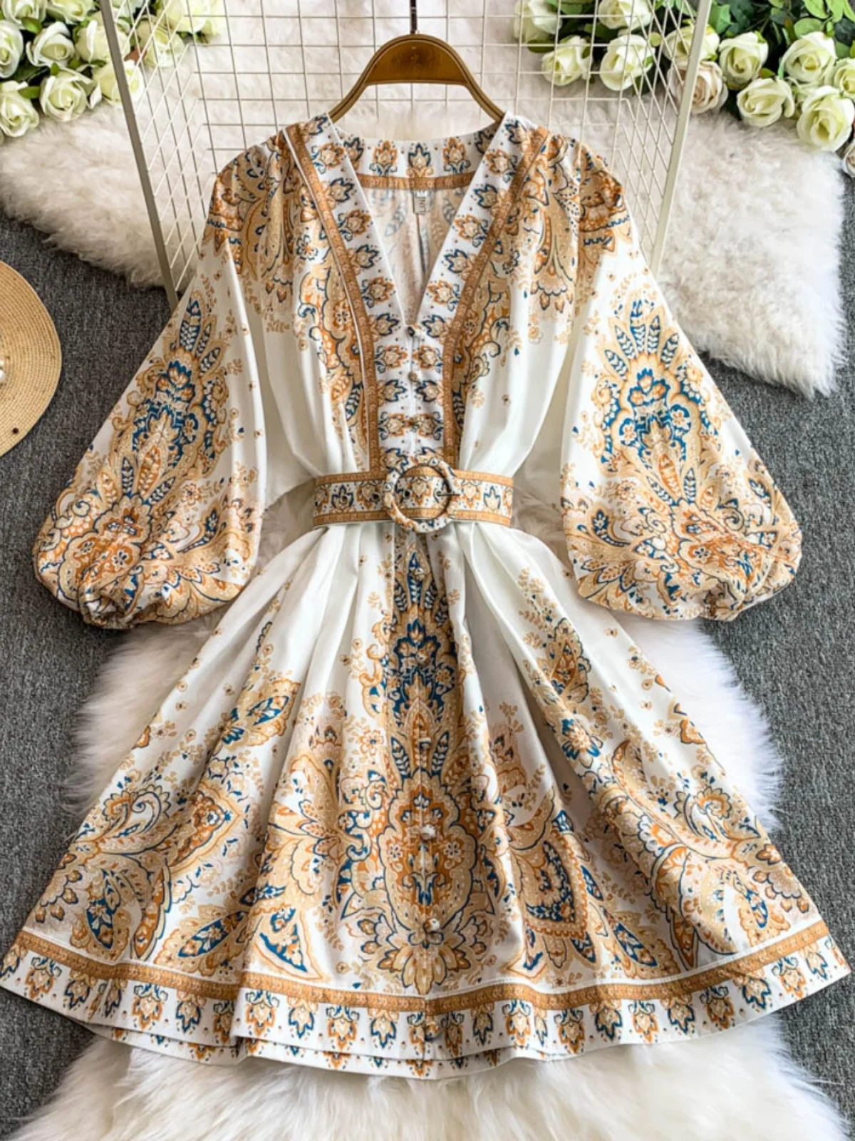 Women's Spring Retro Court Style Print Bubble Sleeves Belt Slim Short Party Dress
Women's Spring Retro Court Style Print Bubble Sleeves Belt Slim Short Party Dress