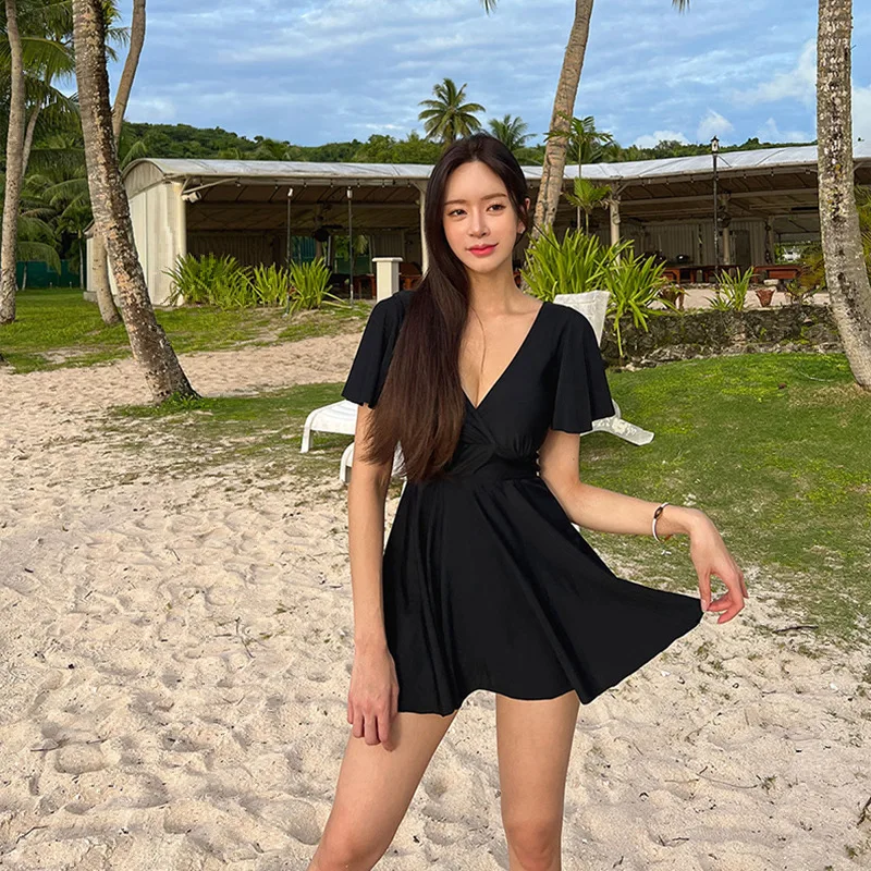Sexy One Piece Dress Swimsuit Women Black Bathing Suit Swimwear Monokini V Neck Bathing Suit Korean Padded Beach Wear Summer
Sexy One Piece Dress Swimsuit Women Black Bathing Suit Swimwear Monokini V Neck Bathing Suit Korean Padded Beach Wear Summer