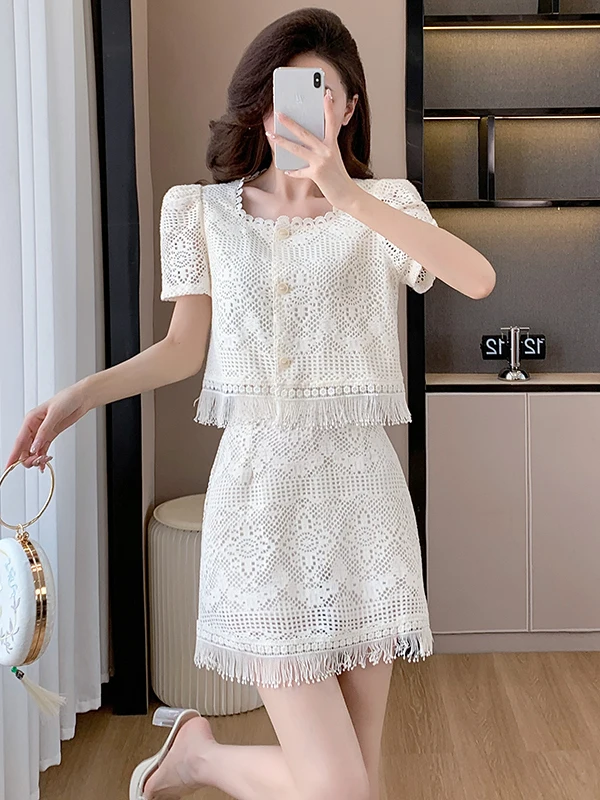 Chic Lace Trim Shirt And High Waist Short Skirt Two Piece Set Women's Fashion Summer 2026 Anti-Wrinkle Medium Thickness Short...
Chic Lace Trim Shirt And High Waist Short Skirt Two Piece Set Women's Fashion Summer 2026 Anti-Wrinkle Medium Thickness Short...