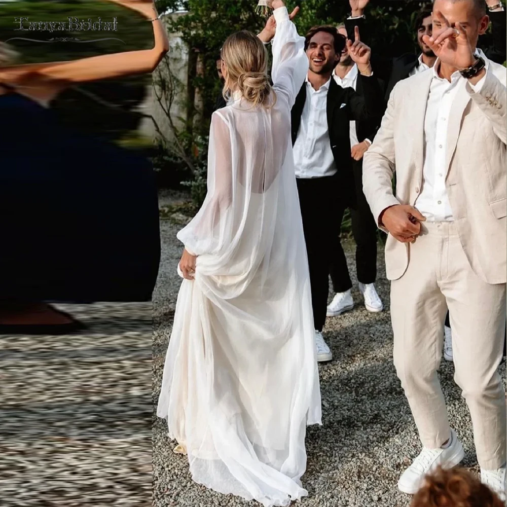 Шифоновая свадебная накидка с длинными рукавами и высоким воротом, простая свадебная куртка с открытой спиной, наряд, женское пальто DJ547
Шифоновая свадебная накидка с длинными рукавами и высоким воротом, простая свадебная куртка с открытой спиной, наряд, женское пальто DJ547