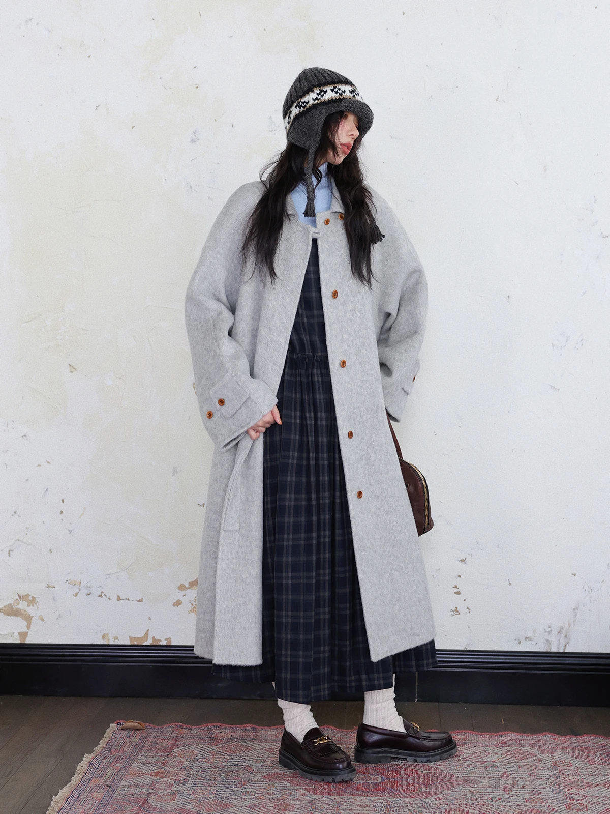 DR винтажное высококачественное шелковое пальто с запахом из кроличьего меха, длинная зимняя шерстяная верхняя одежда, женское двустороннее шелковое пальто Tussah
DR винтажное высококачественное шелковое пальто с запахом из кроличьего меха, длинная зимняя шерстяная верхняя одежда, женское двустороннее шелковое пальто Tussah