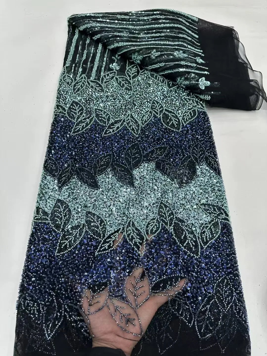 African Lace Fabric 2025 High Quality 5 Yards Beaded Lace Fabric Luxury Multiple Colors Sequence Lace Fabric For Evening Dress
African Lace Fabric 2025 High Quality 5 Yards Beaded Lace Fabric Luxury Multiple Colors Sequence Lace Fabric For Evening Dress