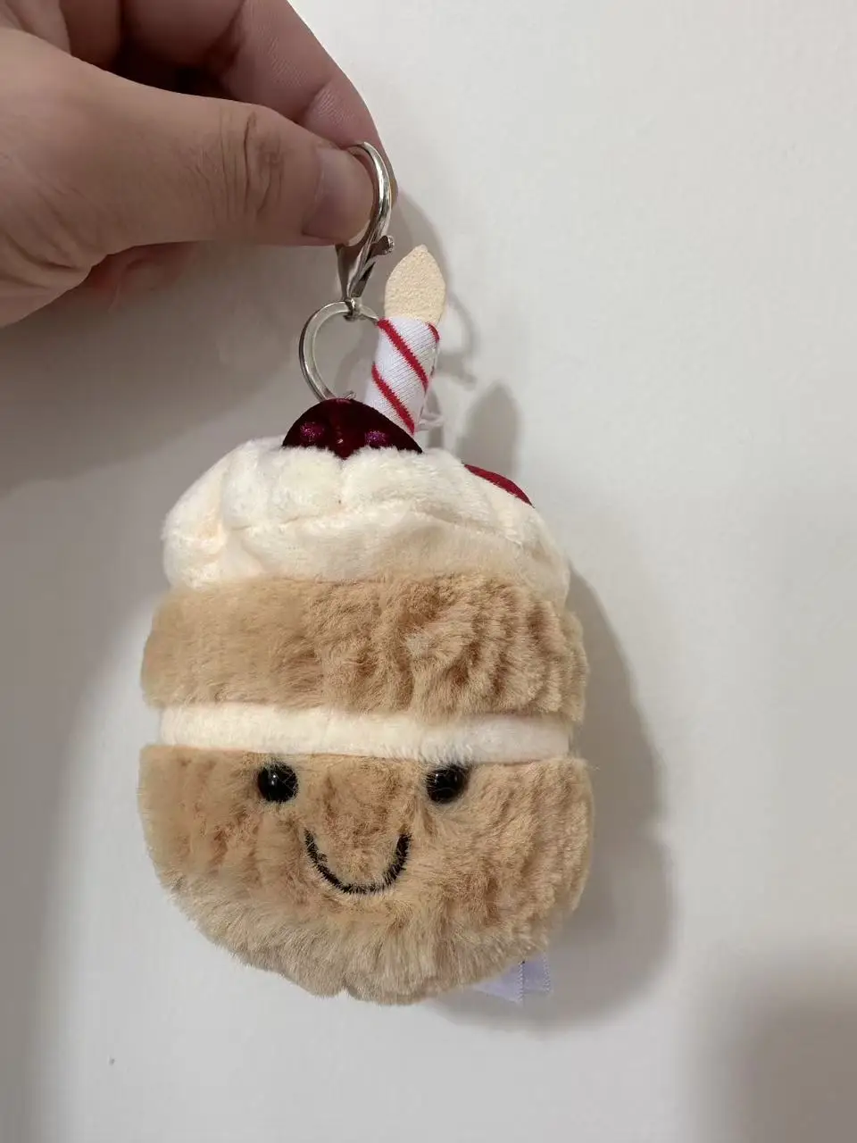 New JA brand plush toy keychain, cute accessory, suitable as a bag charm, perfect for birthday or Children's Day gifts 2026.
New JA brand plush toy keychain, cute accessory, suitable as a bag charm, perfect for birthday or Children's Day gifts 2026.