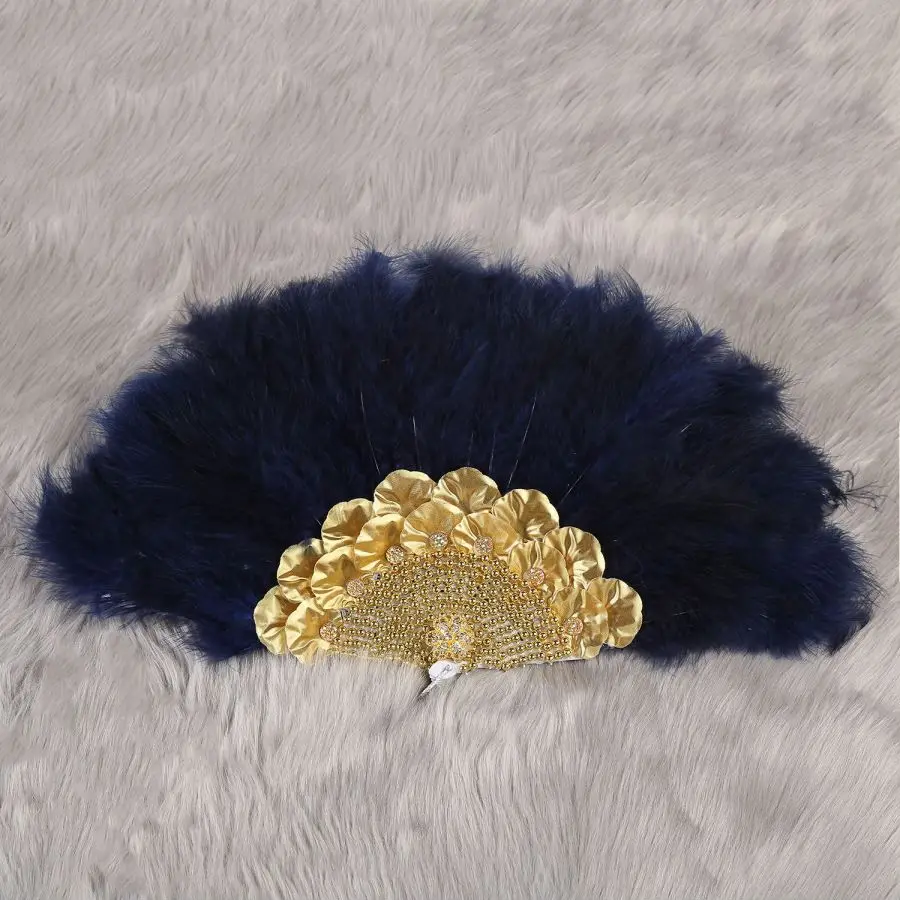 Wedding Solid Color Shining Turkey Feather Handheld Dance Performance Wedding Ceremony Fan
Wedding Solid Color Shining Turkey Feather Handheld Dance Performance Wedding Ceremony Fan