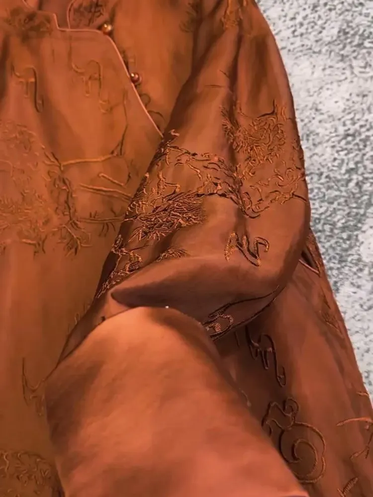New Chinese Style Loose Fit Women's Shirt Embroidered Brown Orange Elegant And Gracious Summer Top Fashionable And Slimming
New Chinese Style Loose Fit Women's Shirt Embroidered Brown Orange Elegant And Gracious Summer Top Fashionable And Slimming