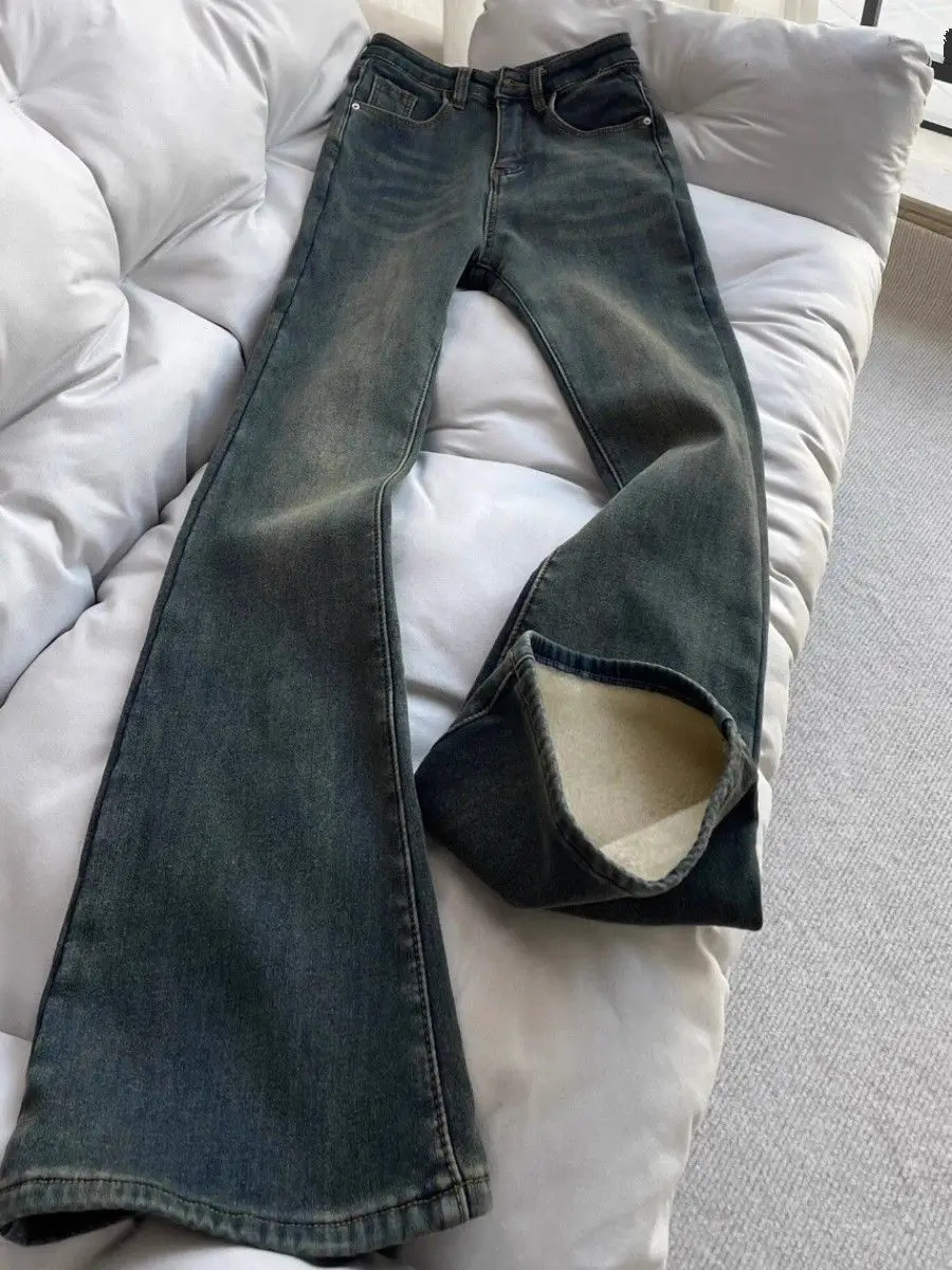 Ретро джинсы с эффектом потертости, синие, с высокой талией, на флисовой подкладке, микро-клеш, женские, зимние, новые, эластичные, маленький размер
Ретро джинсы с эффектом потертости, синие, с высокой талией, на флисовой подкладке, микро-клеш, женские, зимние, новые, эластичные, маленький размер