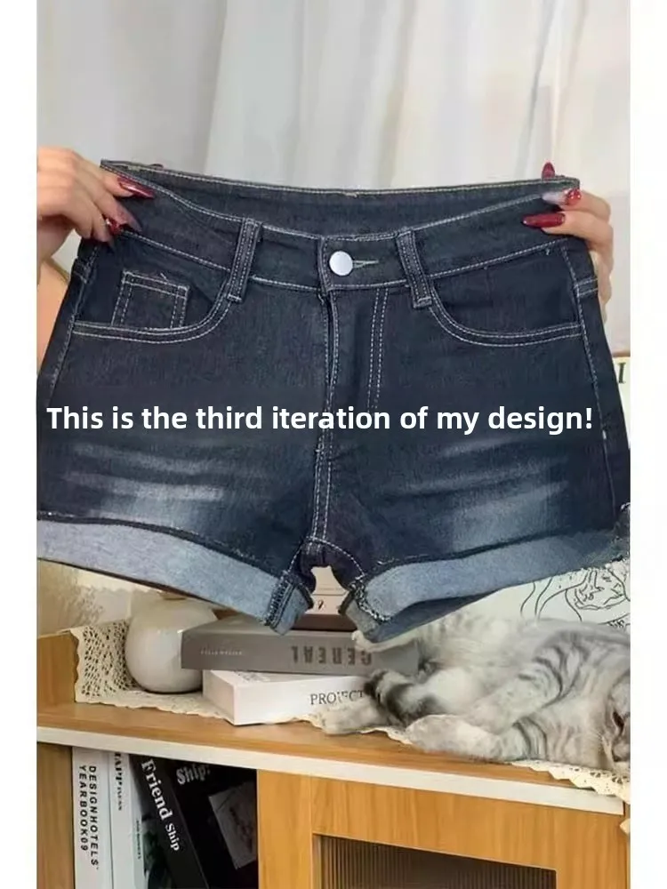 Плюс размер Ретро Горячая девушка с низкой талией Джинсовые orts Женские осенние новинки 2025 года Slim Fit Butt Her Сексуальная хлопковая эластичная джинсовая ткань
Плюс размер Ретро Горячая девушка с низкой талией Джинсовые orts Женские осенние новинки 2025 года Slim Fit Butt Her Сексуальная хлопковая эластичная джинсовая ткань