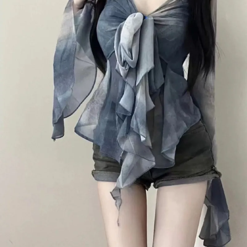 Flare Sleeve Blouses Women Retro Blusas Leisure Tunic Ins Spring Gothic High Street Bandage Classic Slim Femme Harajuku V-neck
Flare Sleeve Blouses Women Retro Blusas Leisure Tunic Ins Spring Gothic High Street Bandage Classic Slim Femme Harajuku V-neck