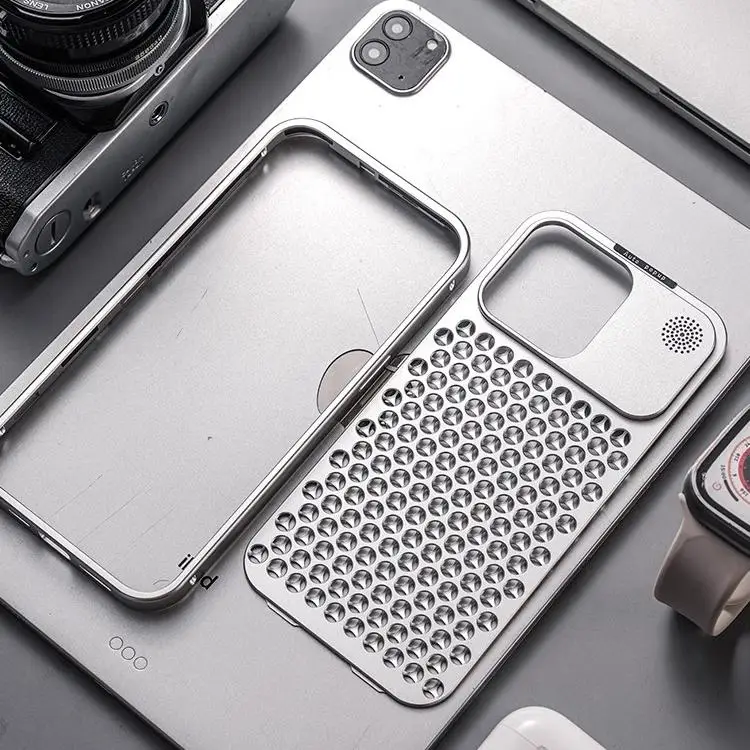 Made in China perfume shockproof mobile phone case is suitable for 16 15 14 13 Pro Max case aluminum metal new cooling hole
Made in China perfume shockproof mobile phone case is suitable for 16 15 14 13 Pro Max case aluminum metal new cooling hole