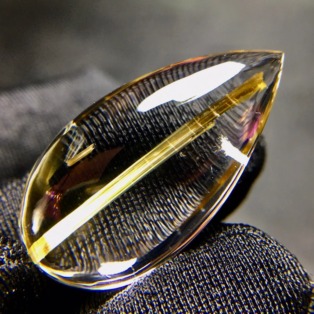 Natural Gold Rutilated Quartz Pendant Rutilated Quartz Jewelry 30*16*8.9mm Men Women Brazil AAAAAAA
Natural Gold Rutilated Quartz Pendant Rutilated Quartz Jewelry 30*16*8.9mm Men Women Brazil AAAAAAA