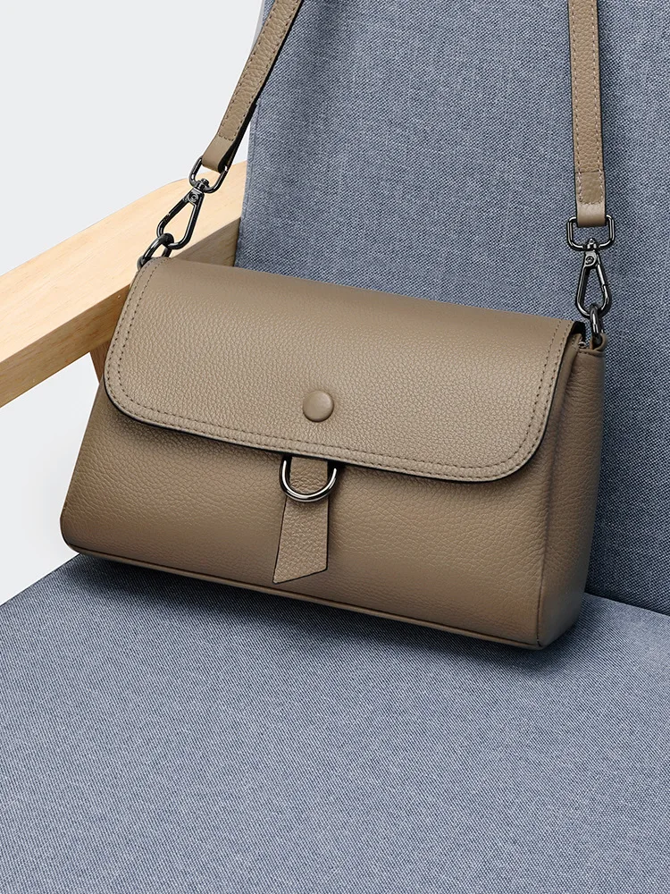 High Quality Cowhide Women's Shoulder Bag Genuine Leather Handbag Lady Versatile Daily Corssbody Bag For Commuting
High Quality Cowhide Women's Shoulder Bag Genuine Leather Handbag Lady Versatile Daily Corssbody Bag For Commuting