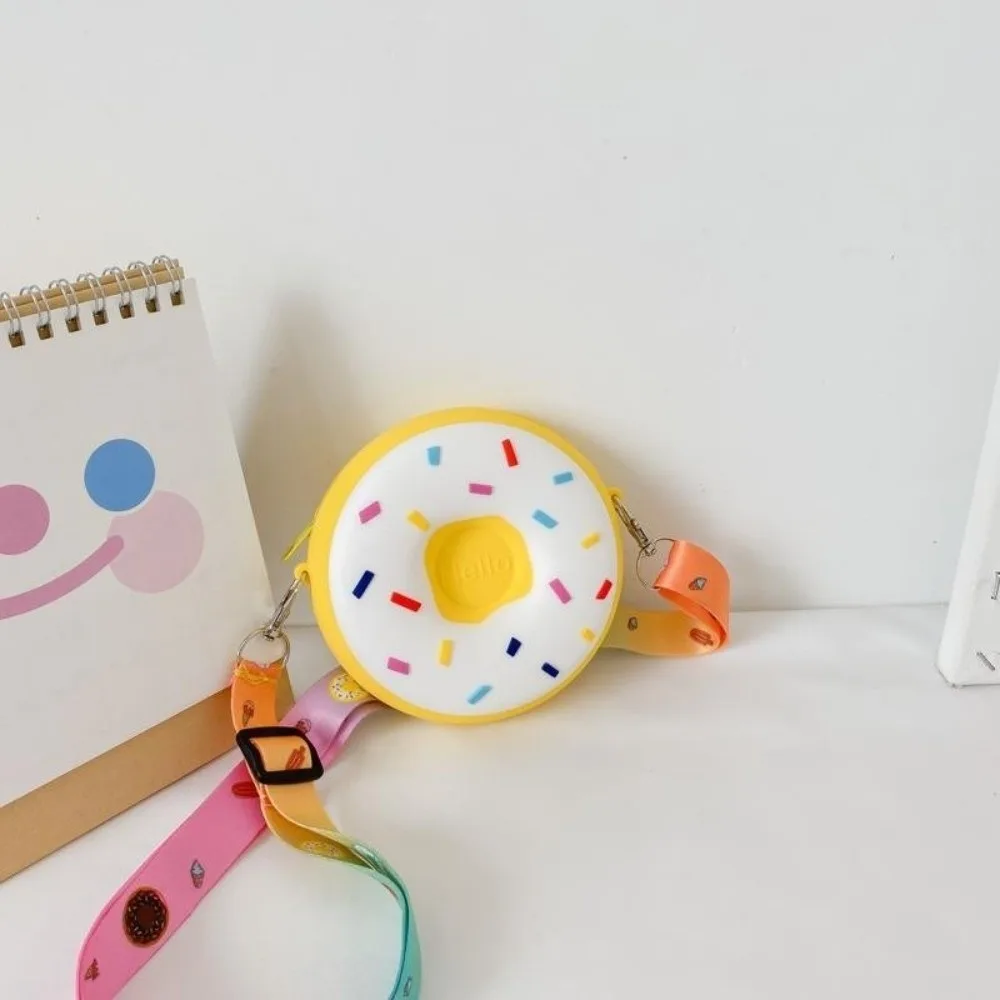 Mini Size Donut Crossbody Bag Zipper Closure Silicone Material Silicone Messenger Bag Adjustable Strap Rainbow Design
Mini Size Donut Crossbody Bag Zipper Closure Silicone Material Silicone Messenger Bag Adjustable Strap Rainbow Design
