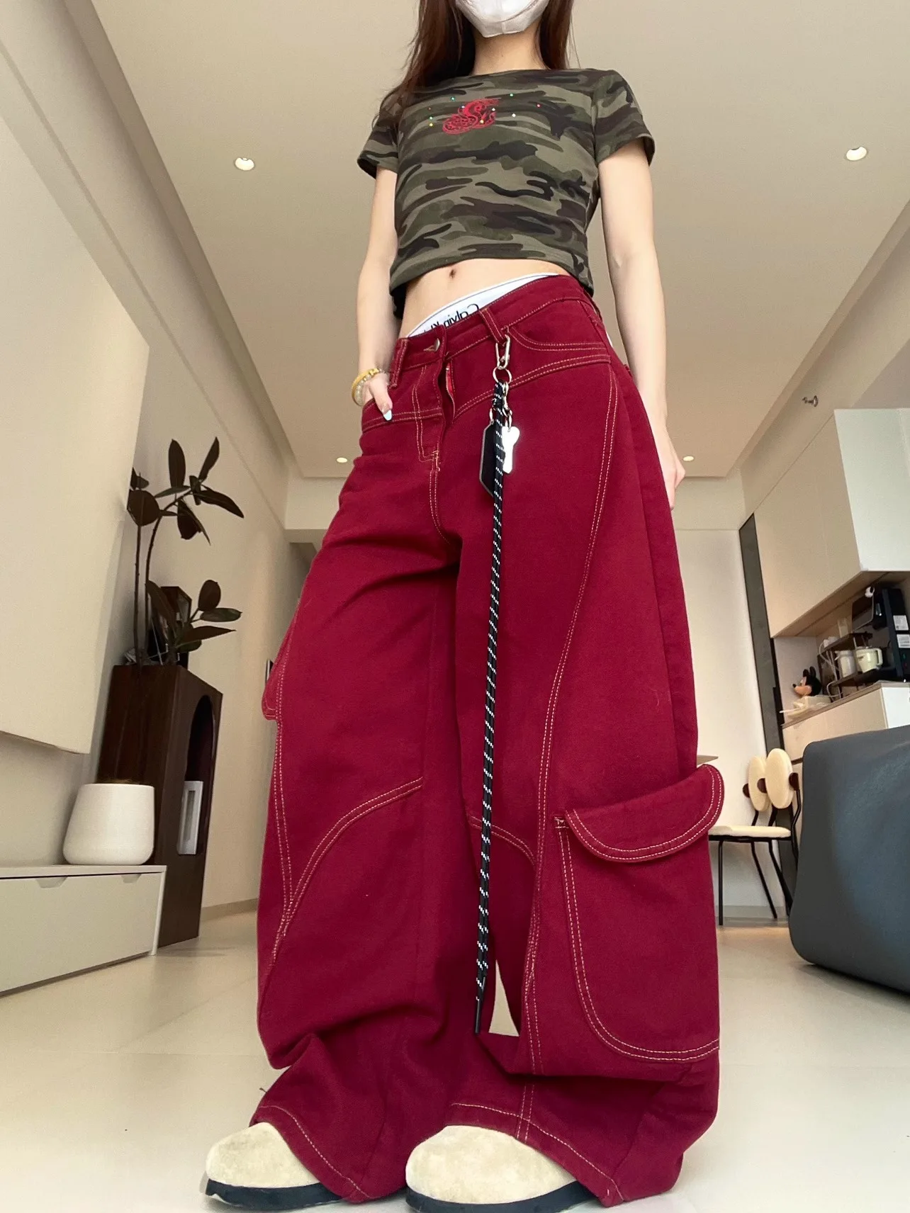 Street Red Vintage Jeans New Y2K Harajuku Hip Hop American Streetwear Wide Leg Classic Denim Pants Lazy Comfortable Chic Style
Street Red Vintage Jeans New Y2K Harajuku Hip Hop American Streetwear Wide Leg Classic Denim Pants Lazy Comfortable Chic Style