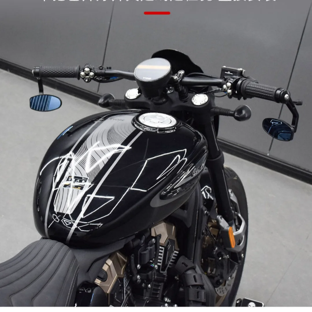 For the VOGE CU625 modified vehicle, the front tilt of the M handlebar is lowered and the handlebar accessory is installed.
For the VOGE CU625 modified vehicle, the front tilt of the M handlebar is lowered and the handlebar accessory is installed.