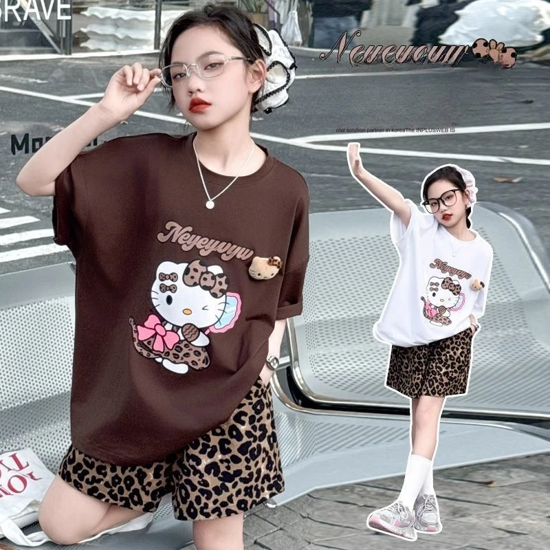 Sanrio Hello Kitty Teenager T-shirt Matching Pajamas Girls Summer Loose Casual Short-sleeved Leopard Print Shorts Loungewear Set
Sanrio Hello Kitty Teenager T-shirt Matching Pajamas Girls Summer Loose Casual Short-sleeved Leopard Print Shorts Loungewear Set