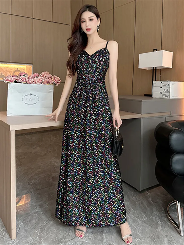 Dress Women's Summer New Halter Colorful Sequin V-neck Backless Long A-line Skirt Fashion Elegant Female Clothing M186
Dress Women's Summer New Halter Colorful Sequin V-neck Backless Long A-line Skirt Fashion Elegant Female Clothing M186