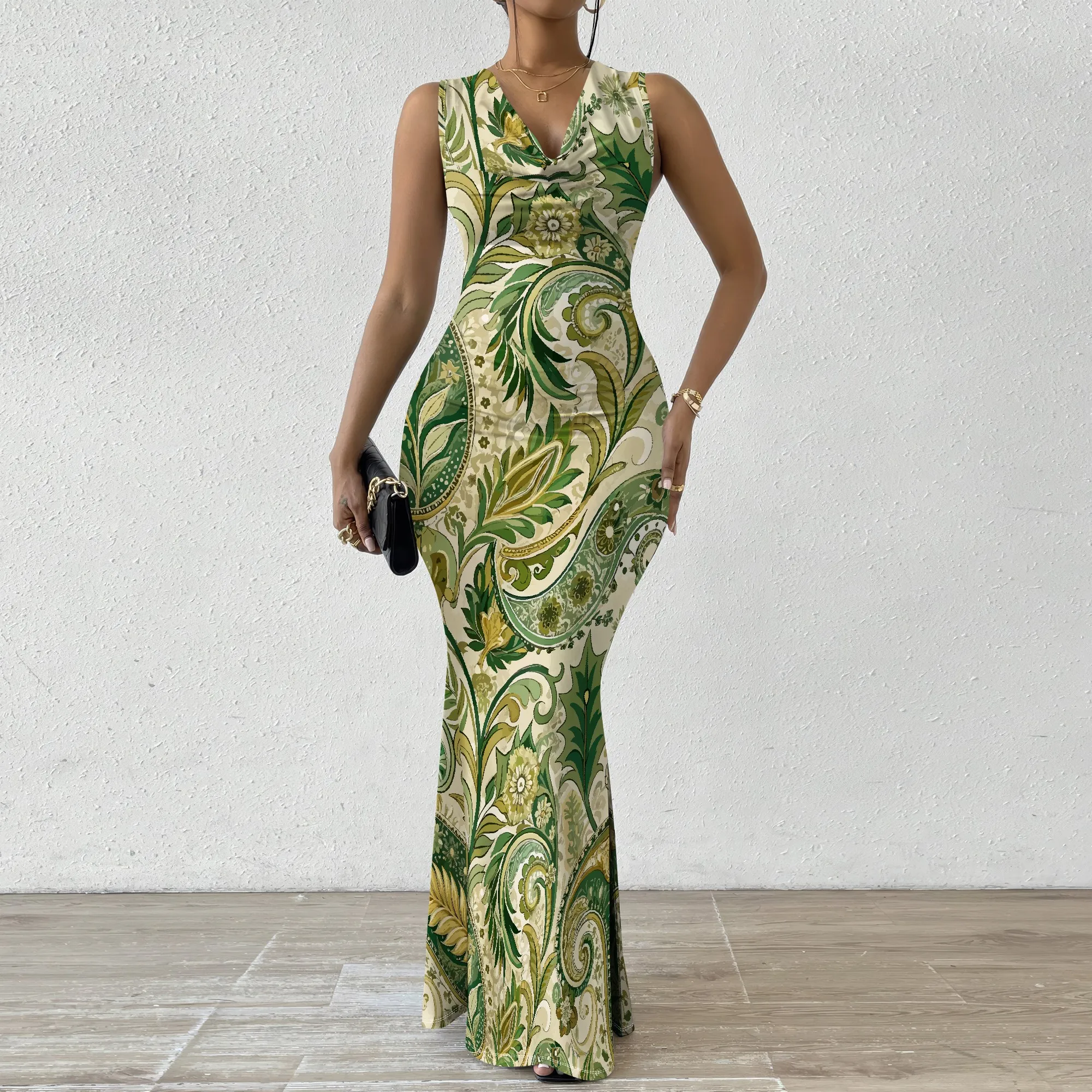 Green & Beige Paisley Print Bodycon Maxi Dress XS-2XL - Elegant Summer Dress for Garden Parties, Outdoor Events & Brunches
Green & Beige Paisley Print Bodycon Maxi Dress XS-2XL - Elegant Summer Dress for Garden Parties, Outdoor Events & Brunches