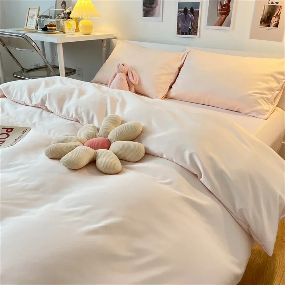 Bedding Set Duvet Cover Bed Sheet Pillowcase Soft Bedroom Decor Polyester Satin Smooth Single Double Bed Sets Queen King Size
Bedding Set Duvet Cover Bed Sheet Pillowcase Soft Bedroom Decor Polyester Satin Smooth Single Double Bed Sets Queen King Size