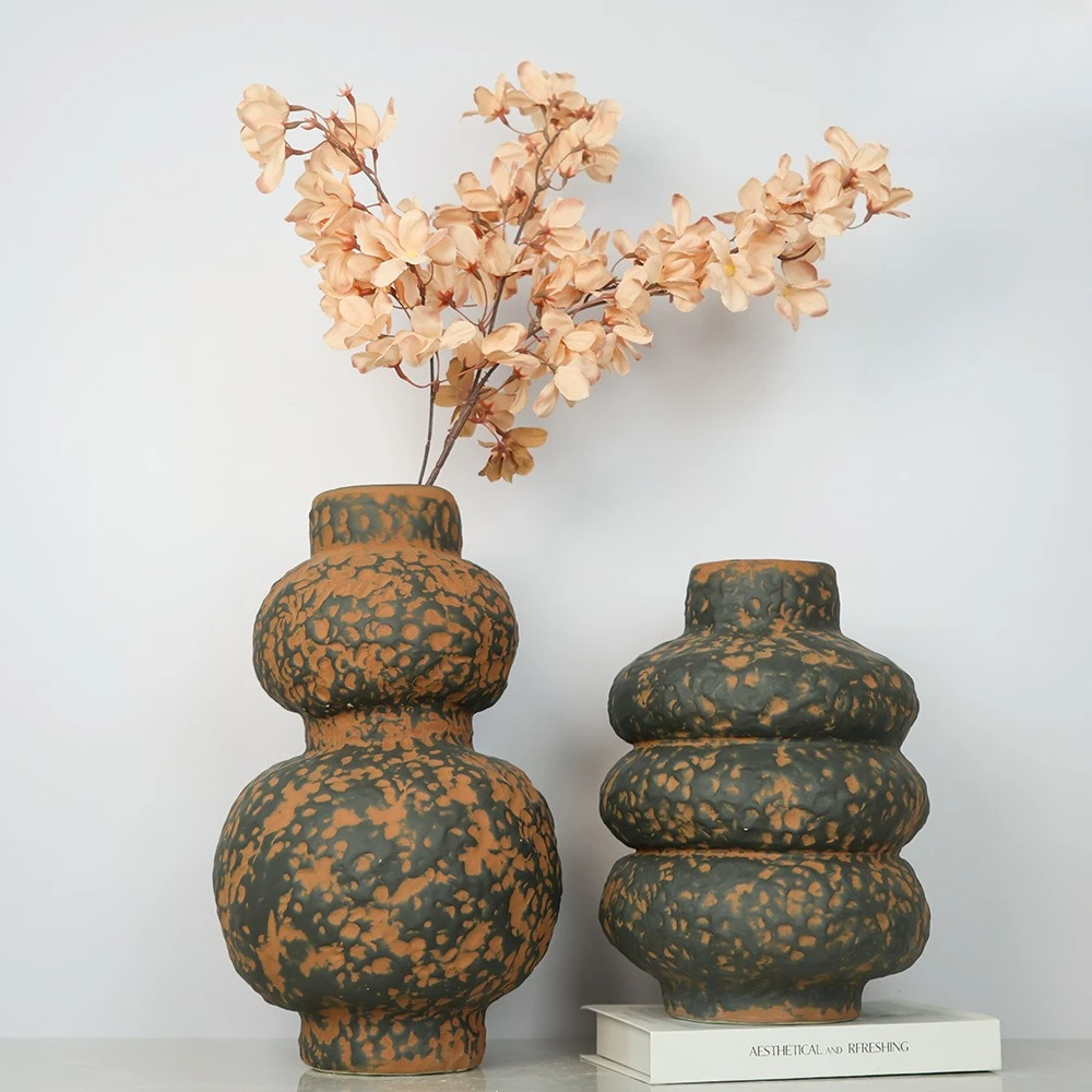 Do ржавчина ретро керамическая ваза дизайнерская B & B креативная цветочная композиция украшение сушеный цветочный орнамент Цзиндэчжэнь
Do ржавчина ретро керамическая ваза дизайнерская B & B креативная цветочная композиция украшение сушеный цветочный орнамент Цзиндэчжэнь