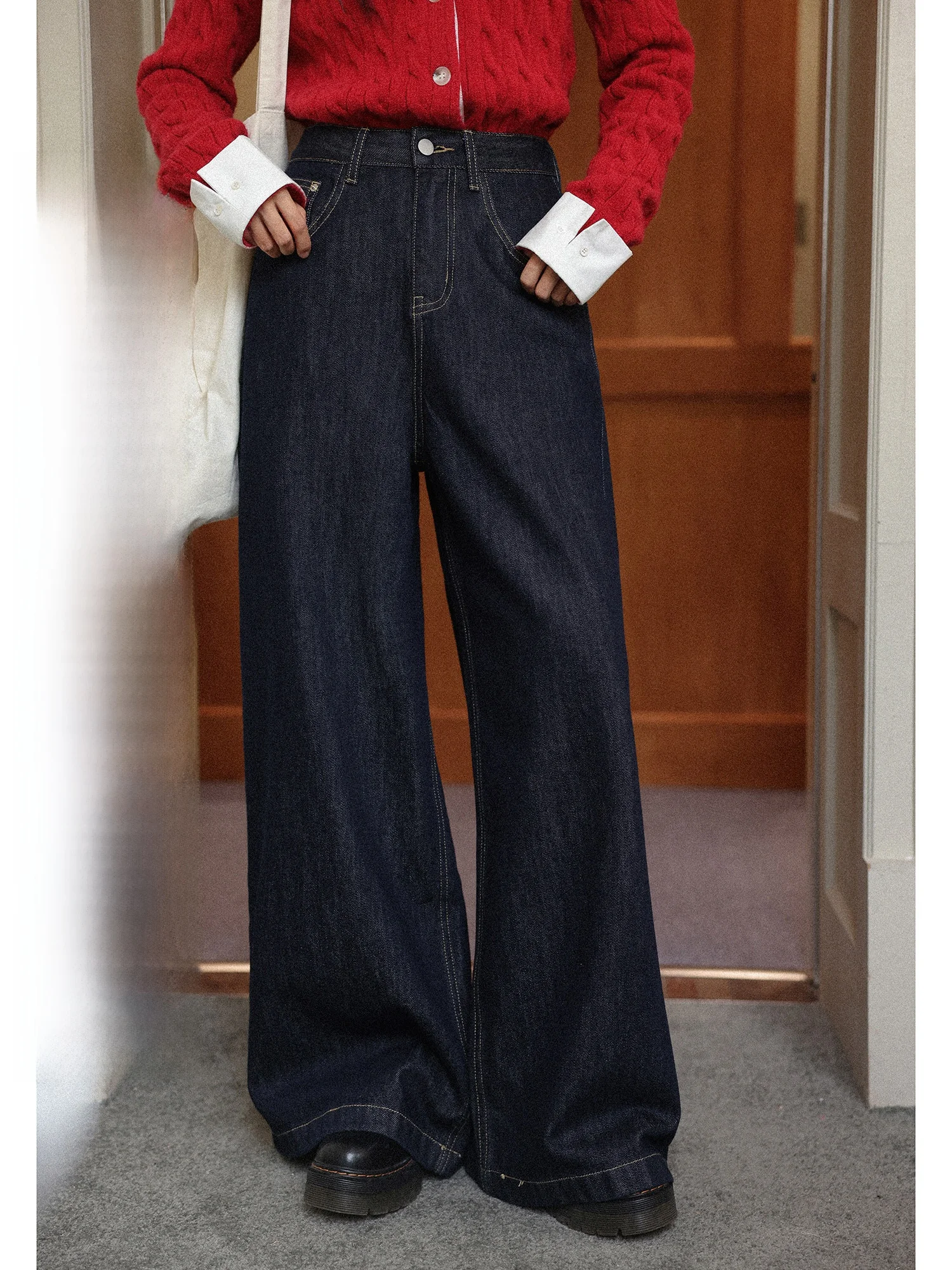 Deep Blue Wide Leg Straight Cut Loose Women's Jeans Casual Sle Autumn Winter New Arrival Ladies Premium Denim Trousers
Deep Blue Wide Leg Straight Cut Loose Women's Jeans Casual Sle Autumn Winter New Arrival Ladies Premium Denim Trousers